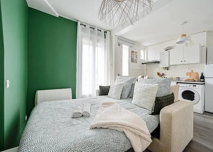 Studio Renove Metro Tram Paris Choisy 2pers イヴリー＝シュル＝セーヌ